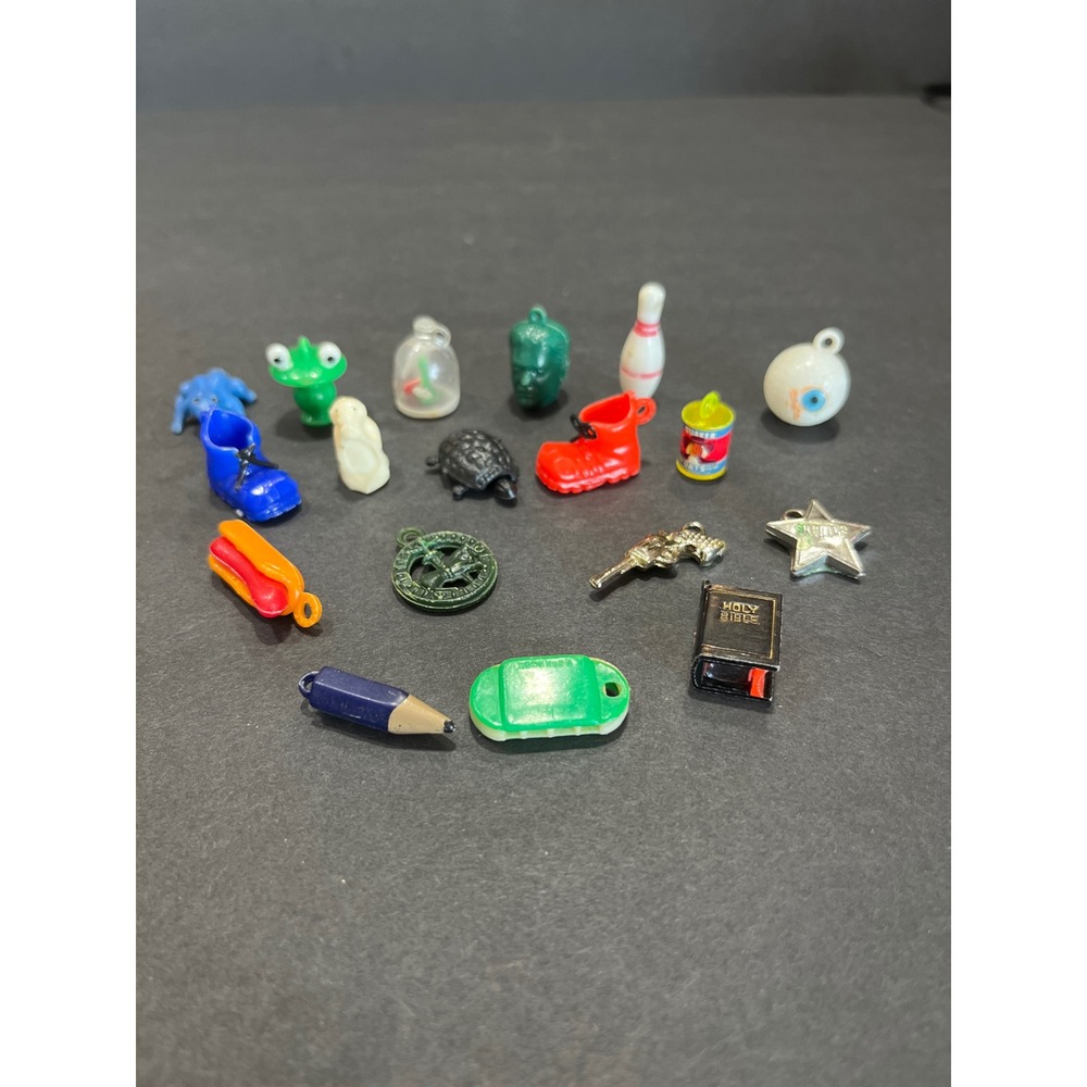 Vintage Gumball Machine Prize Charms Lot 18pc Cracker Jack Novelty Toy Miniature